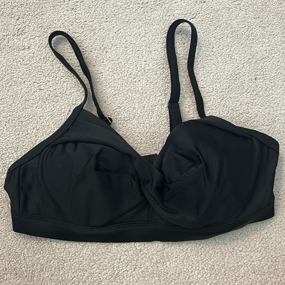 Athleta crossover bikini bra top